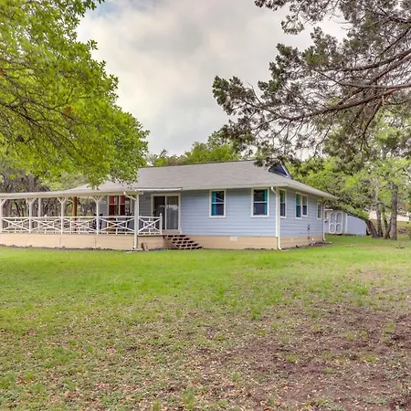 Canyon Lake Home With Resort Amenities And Fire Pit!